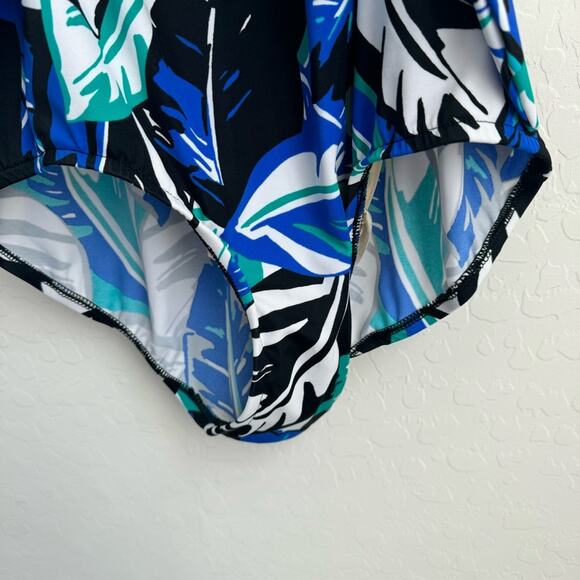 Maxine Of Hollywood Swim One Piece Blue Green Black White Tropical Leah NWT - Picture 4 of 13